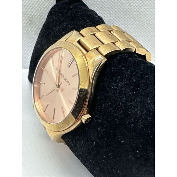 Michael Kors Runway MK3197 Women Rose Gold Analog Dial Quartz Wrist Watch JNA643 - Picture 2 of 10